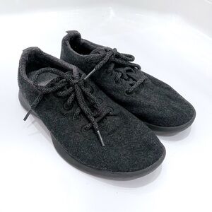ALLBIRDS Women's Wool Runner Everyday Sneakers Natural Black (Black Sole) Size 7